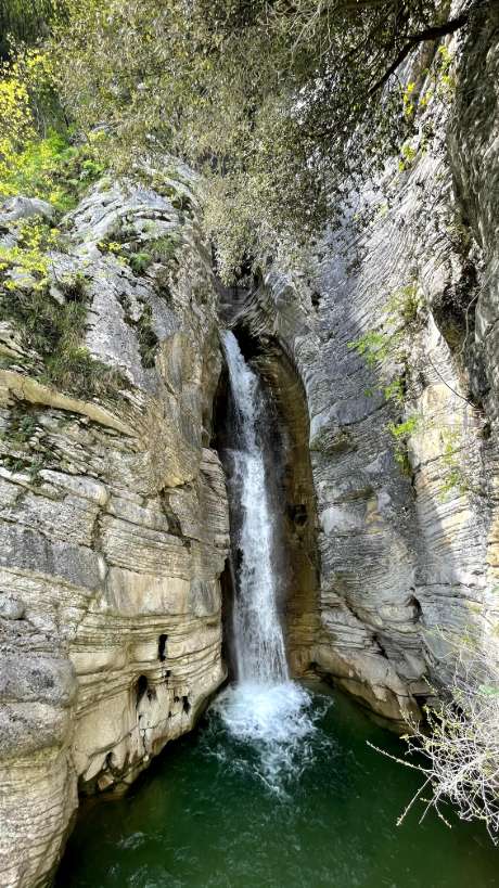 Salinello Natural Gorges, Waterfalls and Caves around Teramo Experience BellaVita